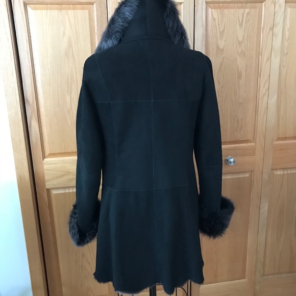 Toscana Shearling Coat in Black Brisa from Nordstrom’s - Picture 2 of 16